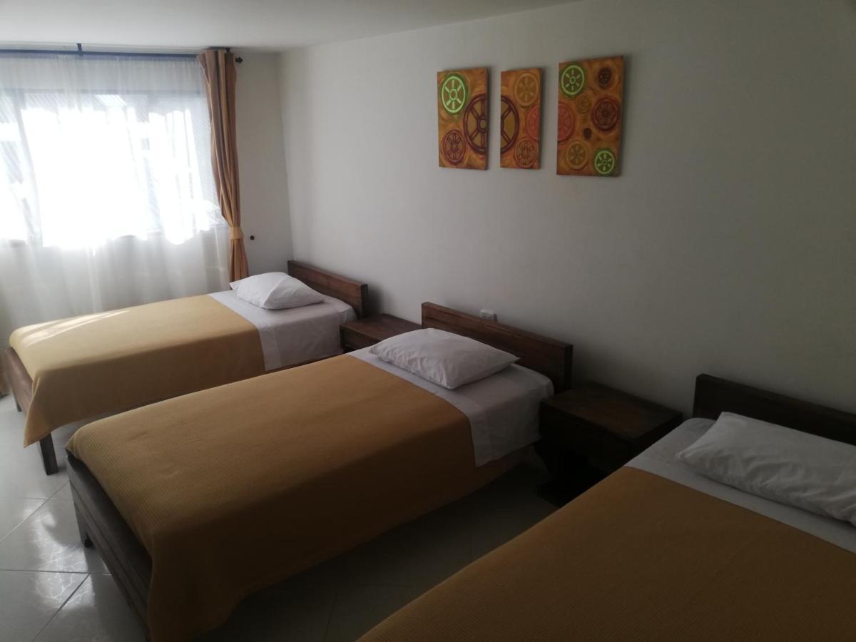 Hotel La Rueda Sr Barbosa  Kültér fotó