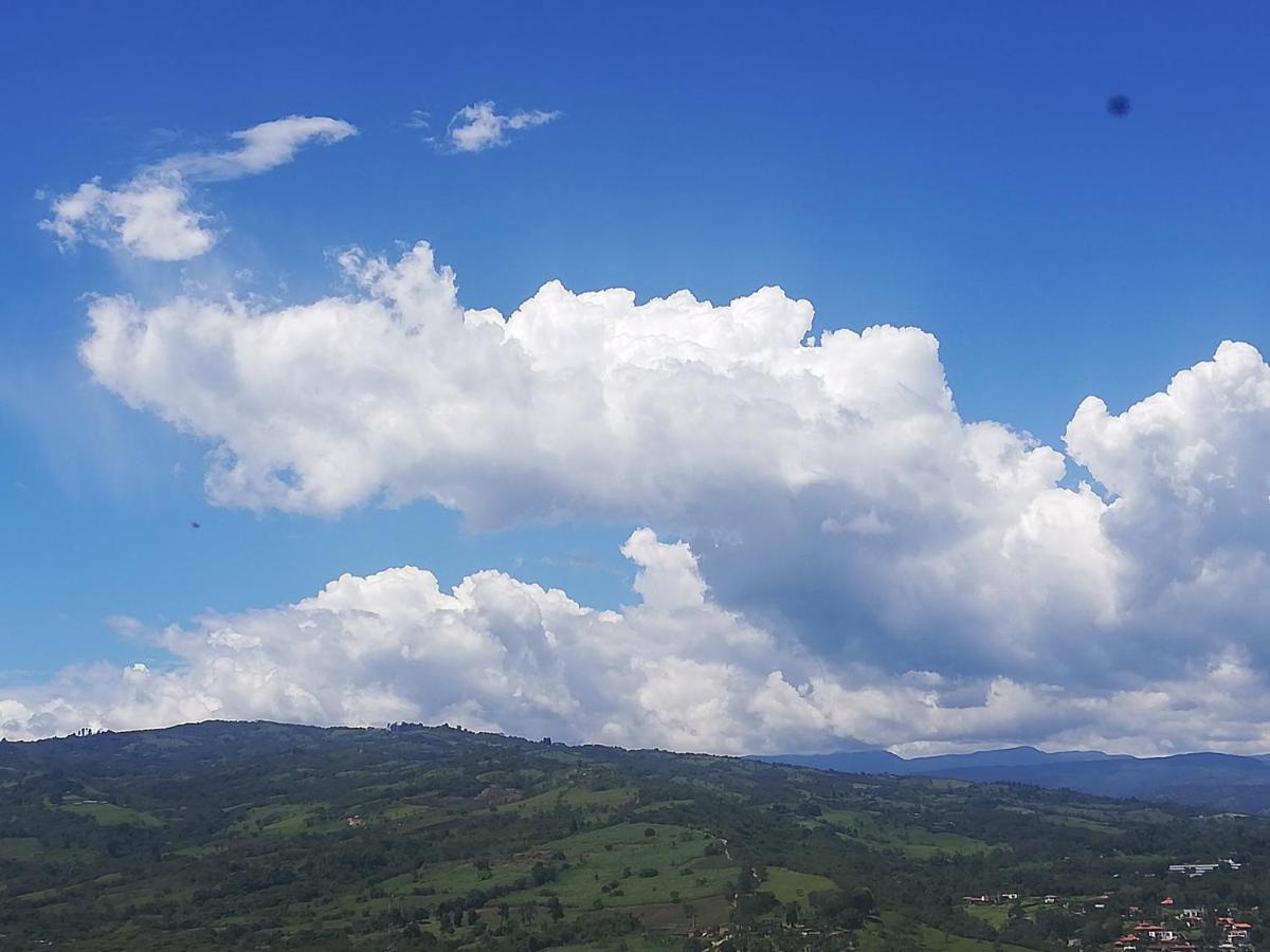 Hotel La Rueda Sr Barbosa  Kültér fotó