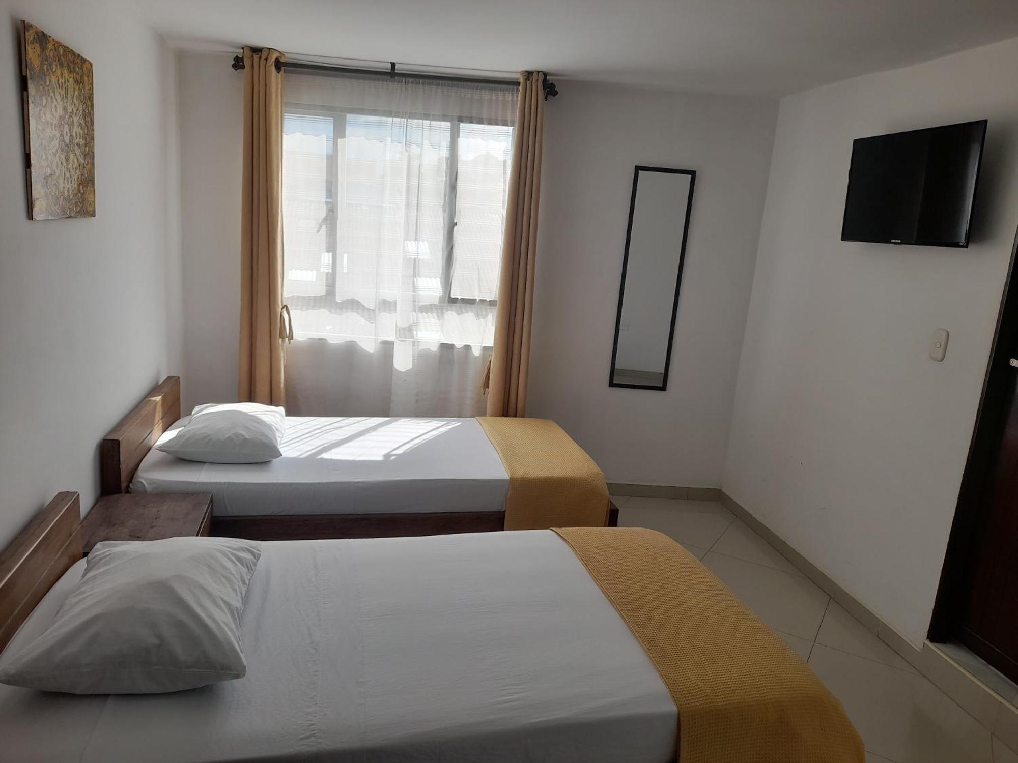 Hotel La Rueda Sr Barbosa  Kültér fotó
